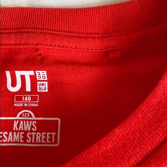 Sesame Street x kaws uniqlocanada baby tee - Picture 7 of 9
